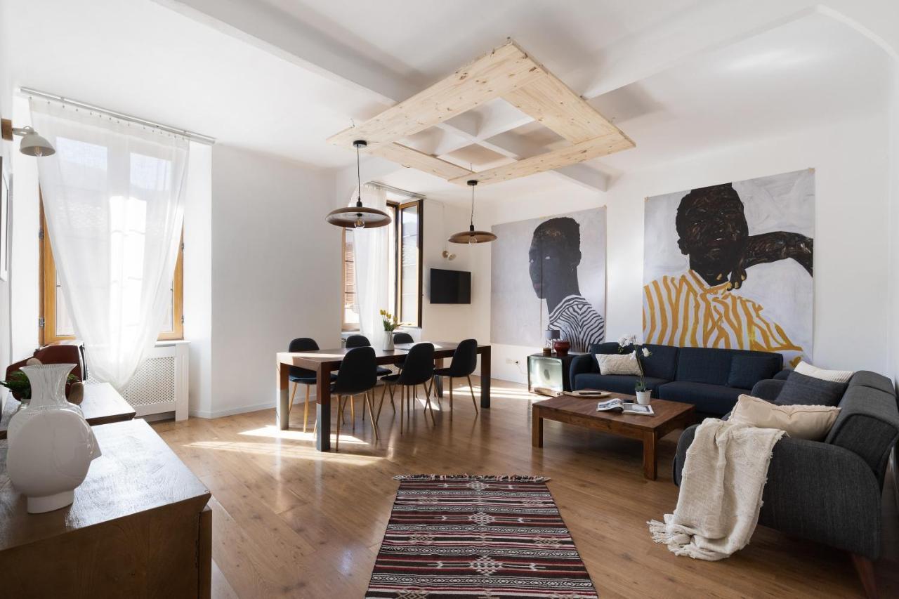 Appartement Casanina - The House Of Travelers à Côme Extérieur photo